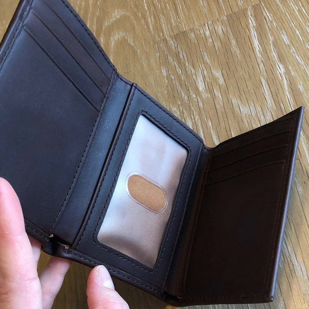 NWOT Carhartt Dark Brown Leather Wallet